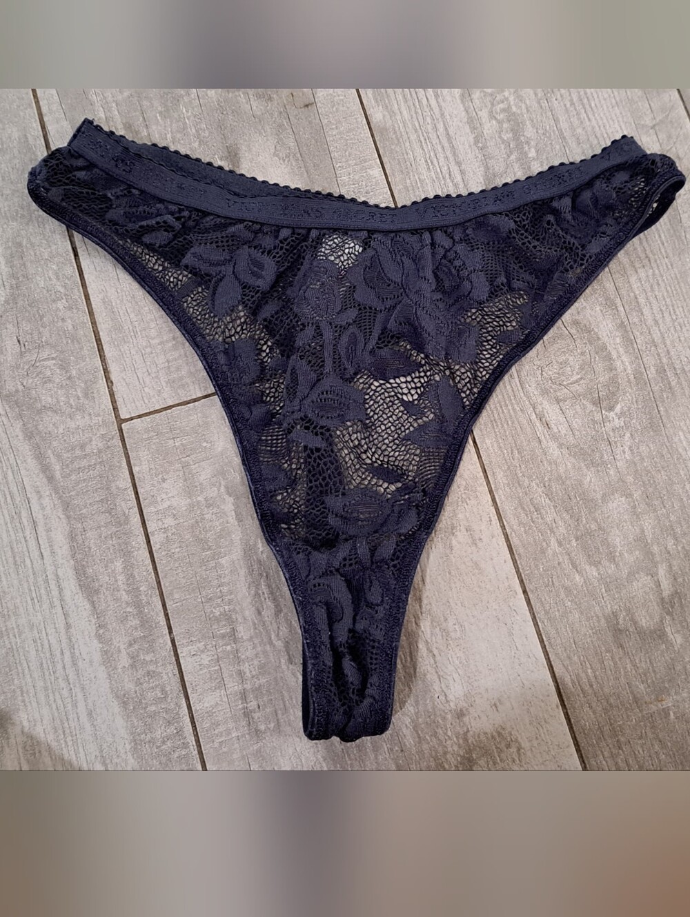 Victoria Secret M